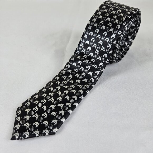 Black Tie Geek Men's Tie Black White Space Invaders Repeating Pattern Novelty - Picture 1 of 7